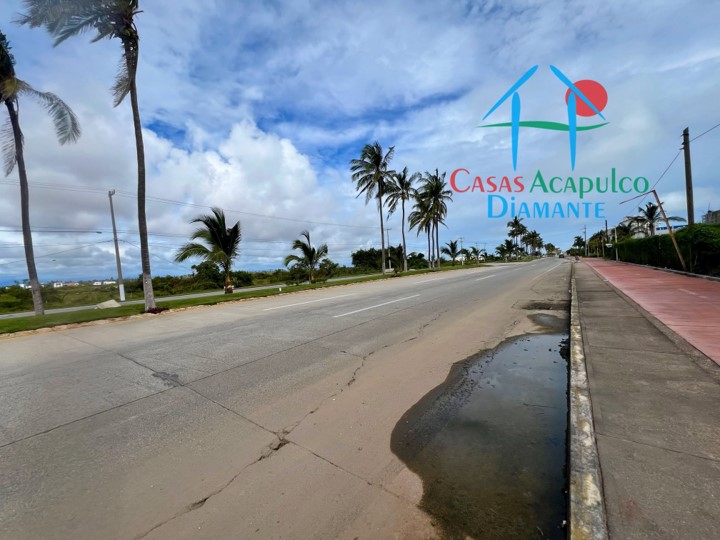 Terreno Barra Vieja Lote de playa 2A - Vista hacia y desde el lote 2 Terreno Barra Vieja Lote de playa 2A - Vista hacia y desde el lote 2